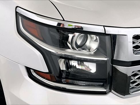 Used 2018 Chevrolet Tahoe LT w/ LT Signature Package image 27