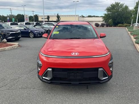 Used 2025 Hyundai Kona SEL AWD/4WD image 2