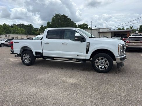 New 2026 Ford F350 Lariat w/ Lariat Premium Package AWD/4WD image 4