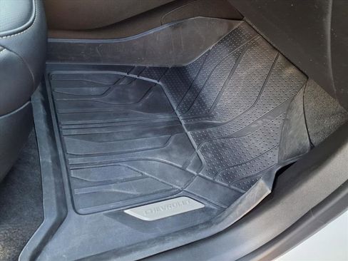 Used 2023 Chevrolet Traverse Premier w/ Redline Edition image 34