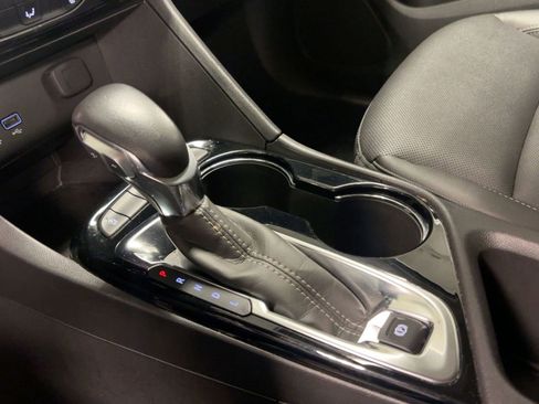 Used 2024 Buick Encore GX Sport Touring w/ Comfort Package image 17