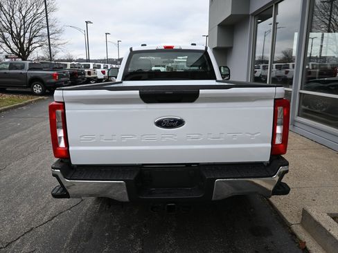 Used 2026 Ford F250 XL w/ XL Chrome Package image 3