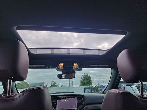 Used 2025 Dodge Durango R/T w/ Blacktop Package image 16