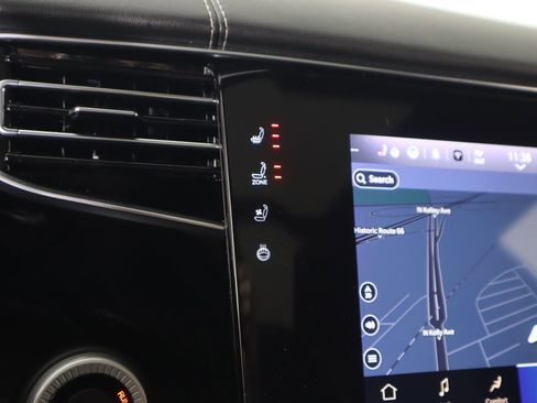 Used 2023 Jeep Wagoneer 4WD w/ Premium Group I image 8