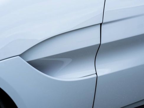 Used 2019 Aston Martin V8 Vantage Coupe RWD image 15