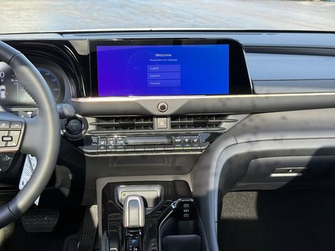 New 2026 Toyota Crown Signia image 11