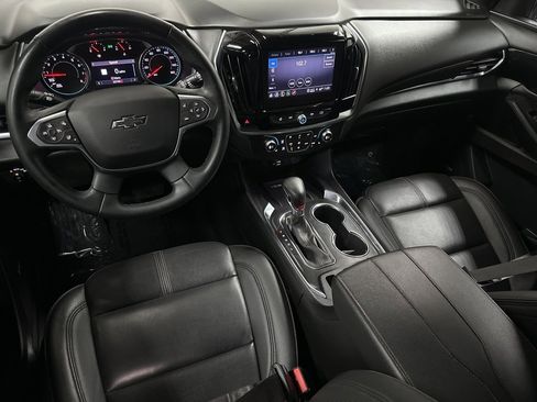 Used 2023 Chevrolet Traverse RS image 12