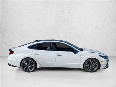 Used 2021 Hyundai Sonata SEL Plus w/ Tech Package image 4