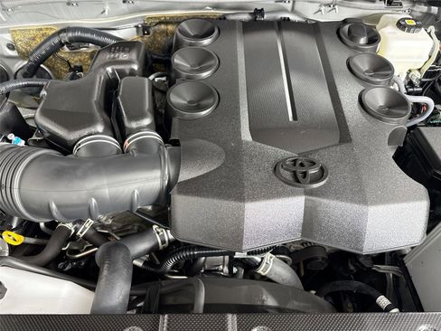 Used 2024 Toyota 4Runner TRD Off-Road image 58