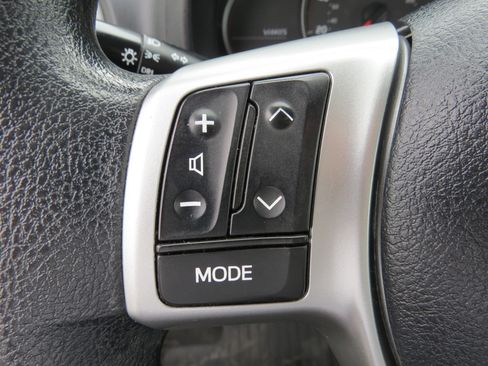 Used 2014 Toyota Yaris L image 14