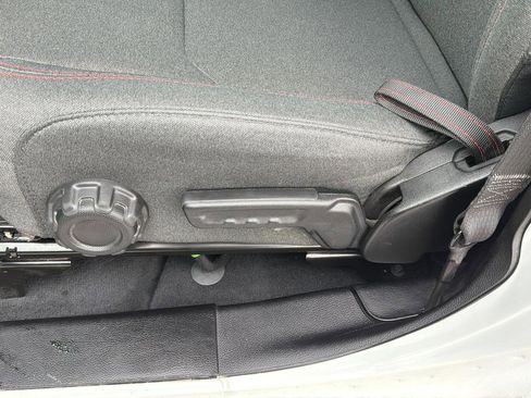 Used 2025 Jeep Wrangler Unlimited Rubicon image 21