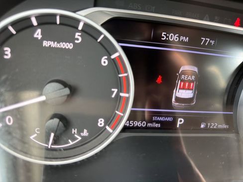 Used 2023 Nissan Rogue SV FWD image 22
