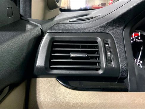 Used 2018 Honda Pilot Elite image 34