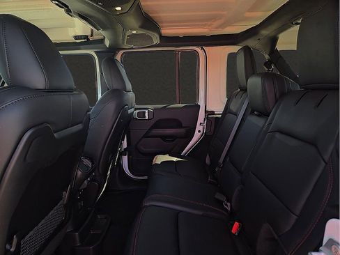 New 2026 Jeep Wrangler Unlimited Rubicon image 9