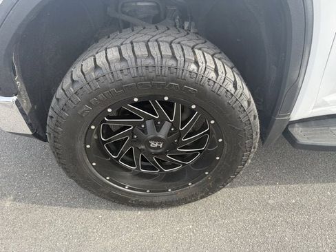 Used 2019 GMC Sierra 1500 SLT w/ SLT Premium Package image 11