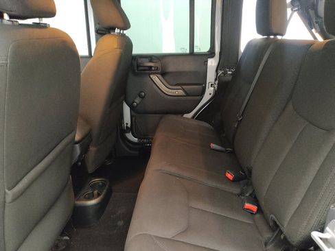 Used 2016 Jeep Wrangler Unlimited Sport AWD/4WD image 18