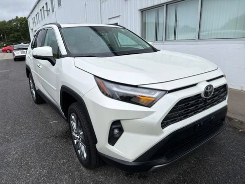Certified 2022 Toyota RAV4 Limited AWD/4WD image 2