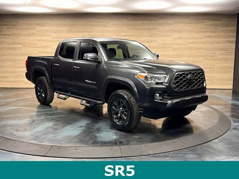 Used 2020 Toyota Tacoma SR5 image 1
