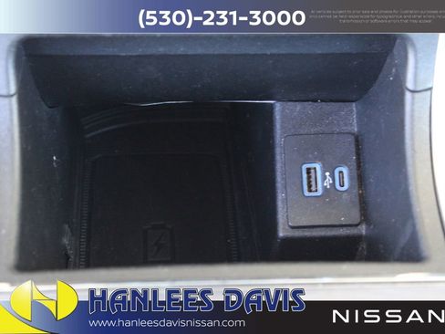 Used 2022 Ford Edge Titanium w/ Equipment Group 301A AWD/4WD image 24
