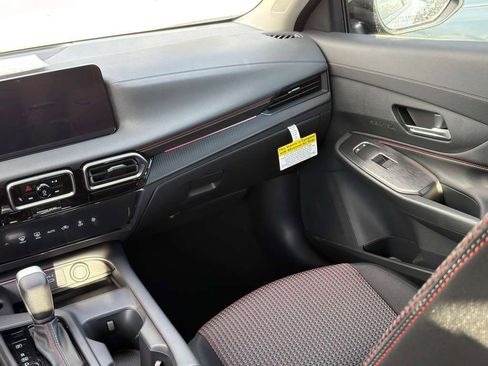 New 2026 Nissan Sentra SR FWD image 11