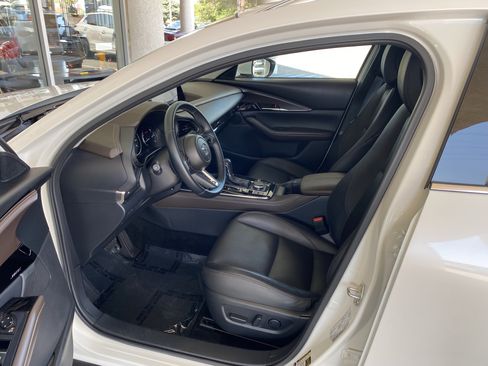 Certified 2025 MAZDA CX-30 AWD 2.5 S w/ Premium Package image 36
