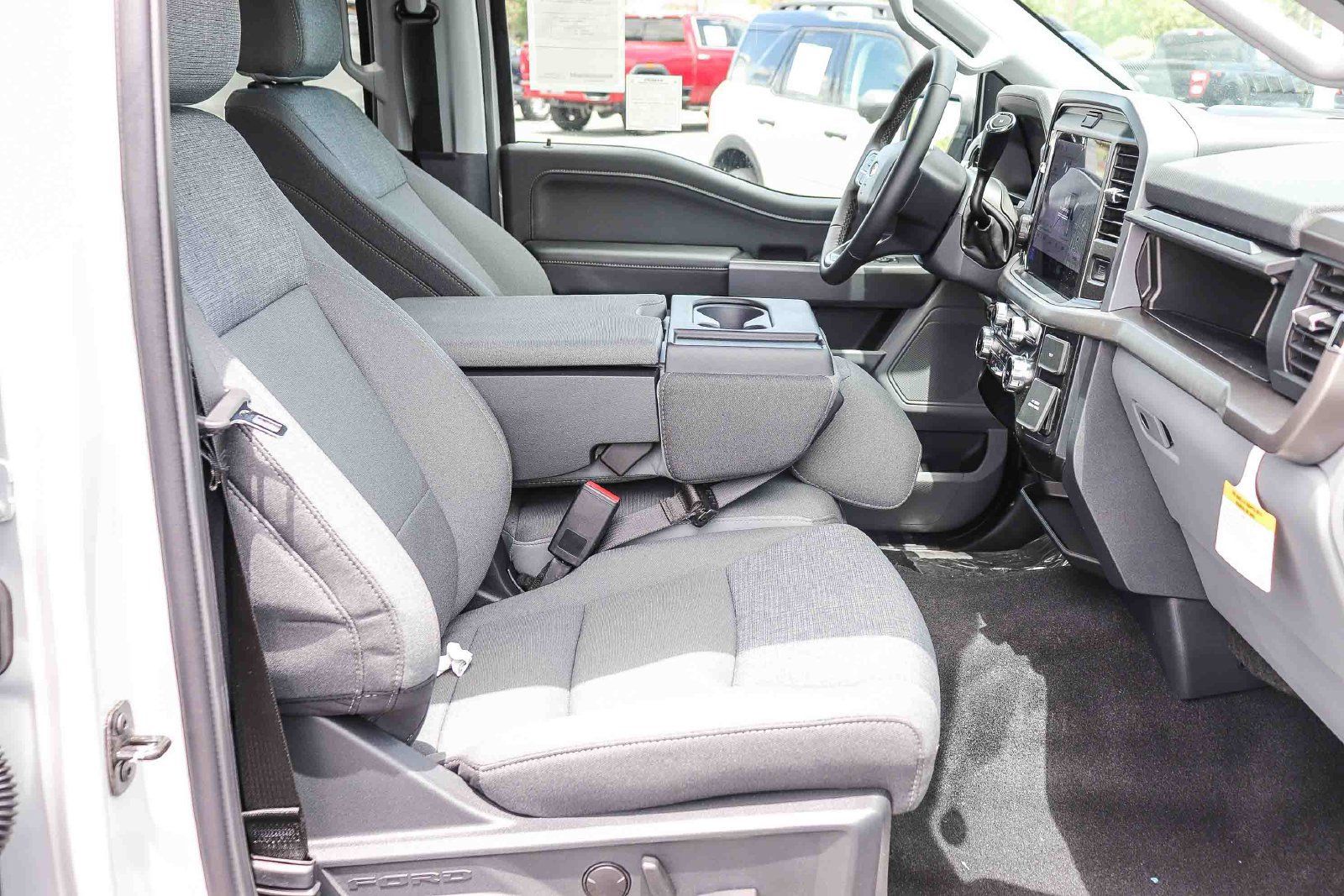 Used 2026 Ford F150 XLT w/ Equipment Group 302A MID RWD image 16