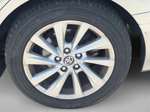Used 2021 Toyota Camry LE FWD image 14