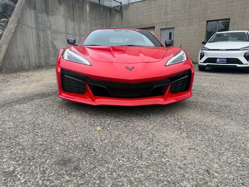 Used 2025 Chevrolet Corvette Z06 RWD image 45