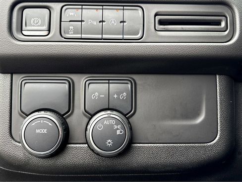 Used 2024 Chevrolet Tahoe LT image 18