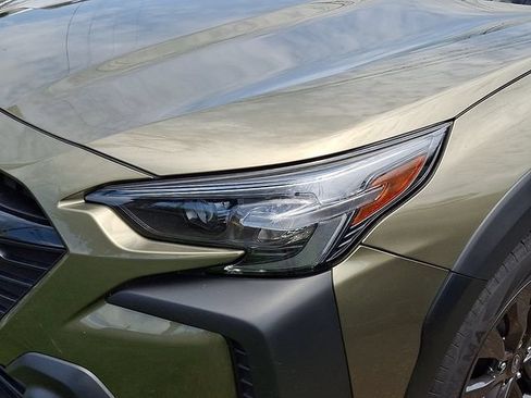 Certified 2025 Subaru Outback Onyx Edition AWD/4WD image 27