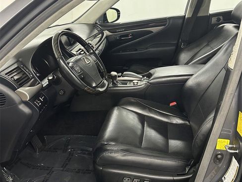 Used 2015 Lexus LS 460 L image 11