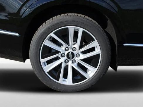 New 2026 Cadillac Vistiq Luxury image 41