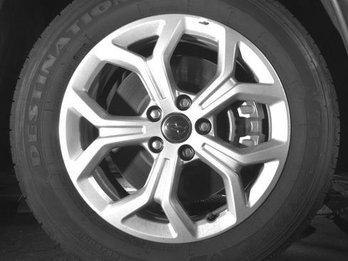 Used 2025 Jeep Compass Latitude AWD/4WD image 13