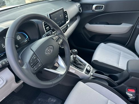 New 2026 Hyundai Venue SEL image 10