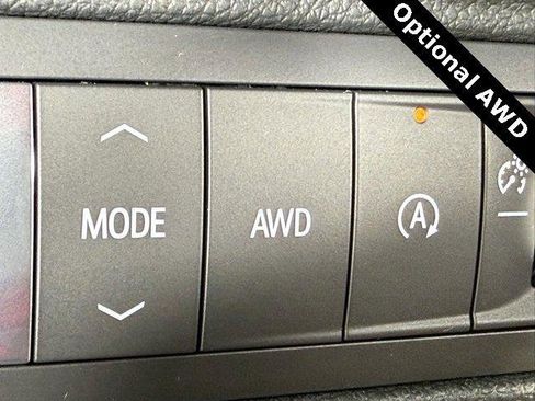 New 2025 Chevrolet Traverse LT w/ Driver Confidence Package image 22