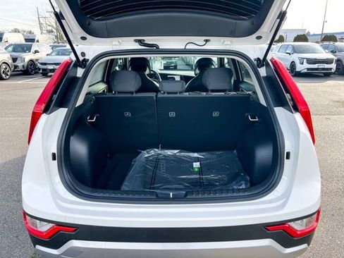 New 2026 Kia Niro LX image 11