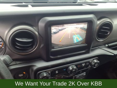 Used 2022 Jeep Wrangler Unlimited Sport image 25