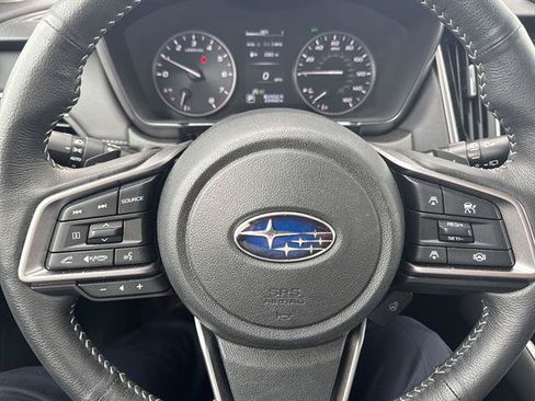 Used 2025 Subaru Outback Limited AWD/4WD image 11