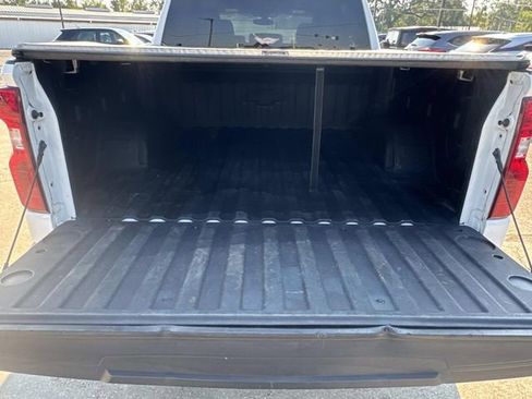 Used 2021 Chevrolet Silverado 1500 LT w/ Bed Protection Package image 10