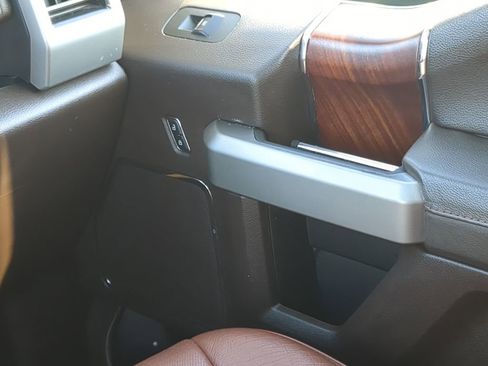 Used 2018 Ford F150 King Ranch image 24