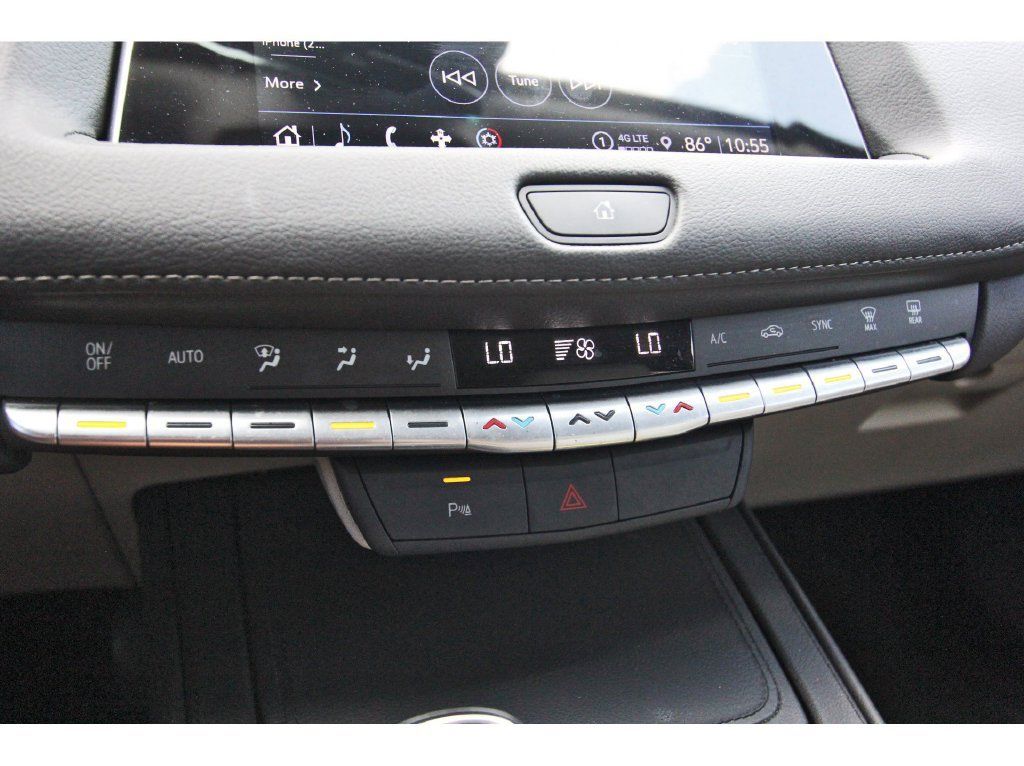 Certified 2023 Cadillac XT4 Luxury FWD image 23