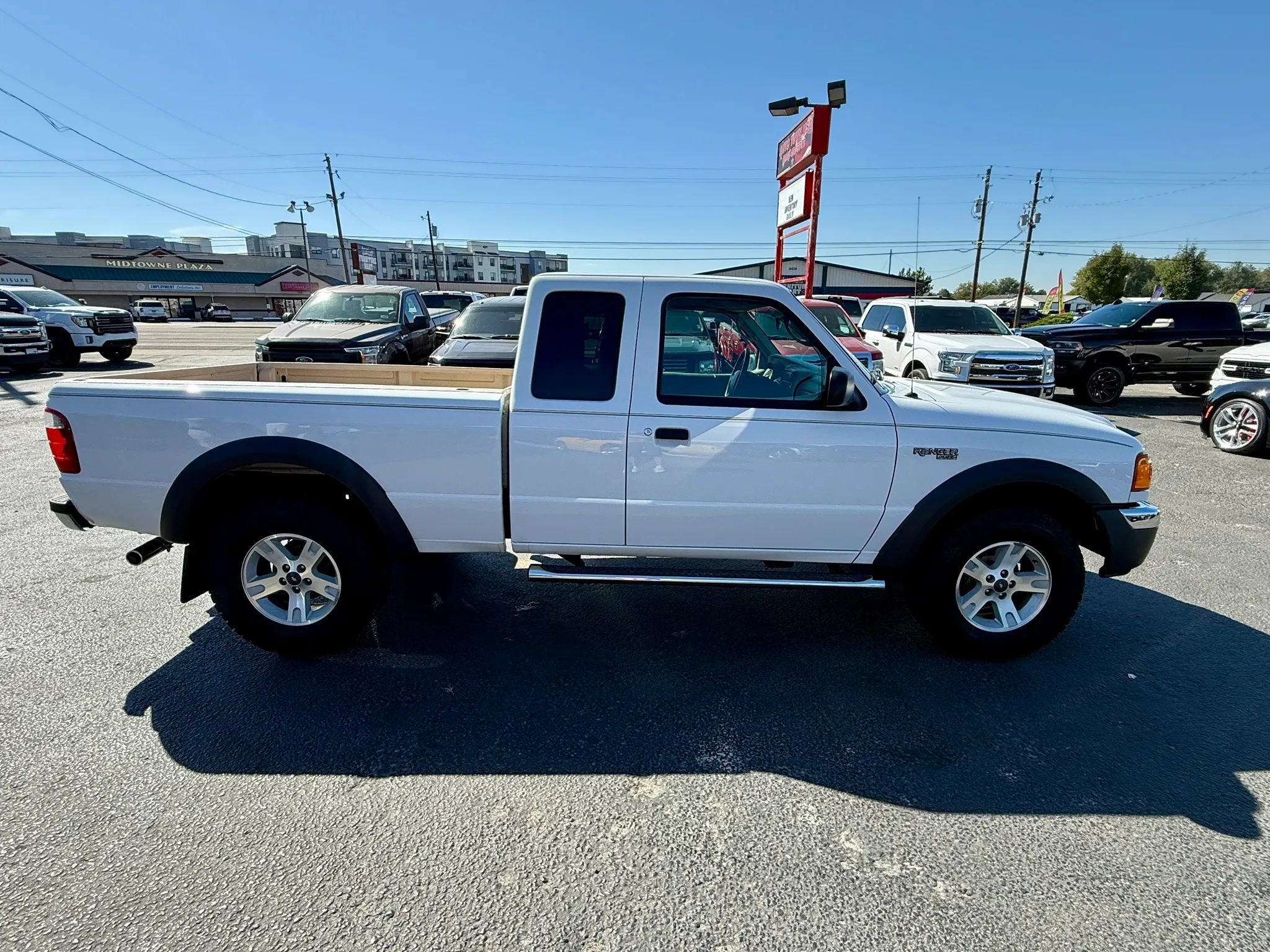 Used 2004 Ford Ranger FX4 AWD/4WD image 6