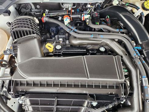 Used 2025 Ford Escape ST-Line Elite w/ Premium Technology Package image 32