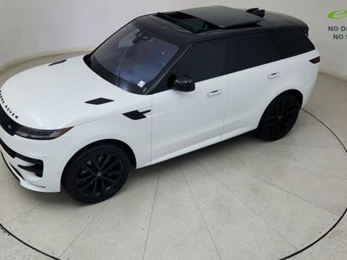 Used 2023 Land Rover Range Rover Sport SE Dynamic image 81
