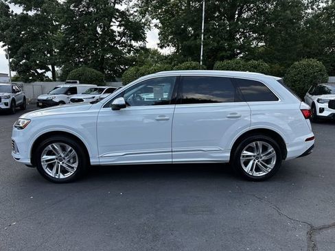 Used 2022 Audi Q7 3.0T Premium Plus w/ Premium Plus Package AWD/4WD image 8