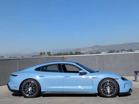 New 2026 Porsche Taycan image 8