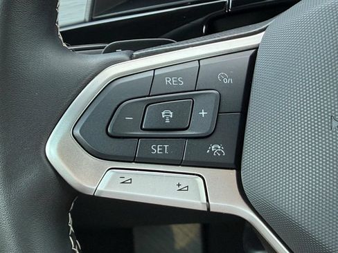 Certified 2026 Volkswagen Atlas Cross Sport SE AWD/4WD image 16