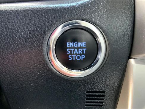 Used 2021 Toyota 4Runner SR5 Premium w/ Moonroof Package RWD image 34