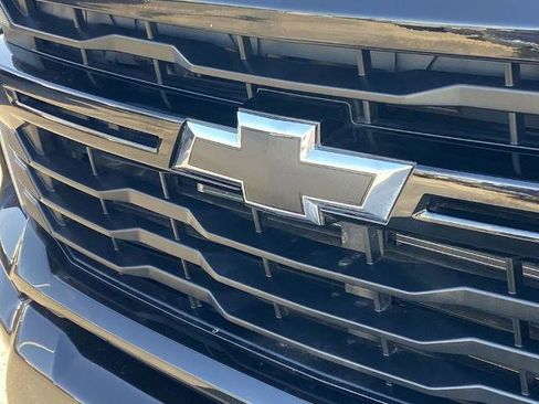 Used 2024 Chevrolet Silverado 2500 Custom w/ Custom Value Package image 25