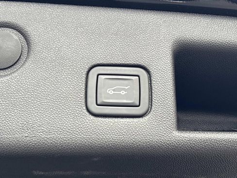 Used 2024 Chevrolet Equinox LT image 18